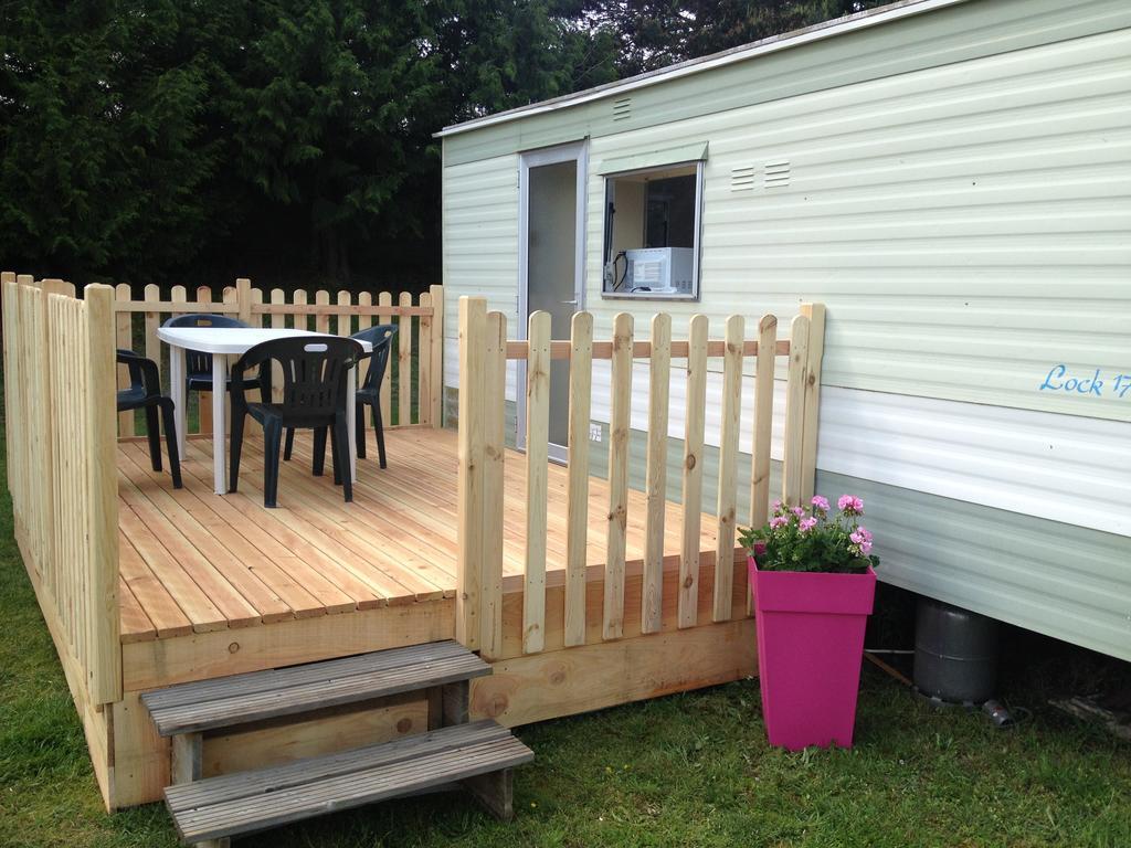 Camping  Le grun de Chignore Vollore-Ville Extérieur photo